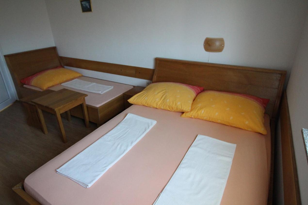 Apartments Helena Zadar Vrsi Εξωτερικό φωτογραφία